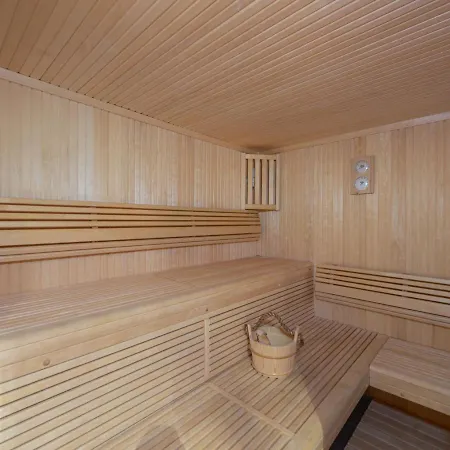 Confortable Avec Sauna A Le Praz, Proche Remontees * Куршевель
