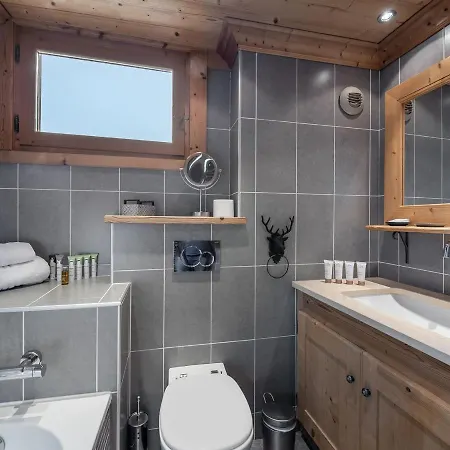 Confortable Avec Sauna A Le Praz, Proche Remontees Шале Куршевель